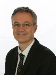 Il relatore Stefano Vaccari